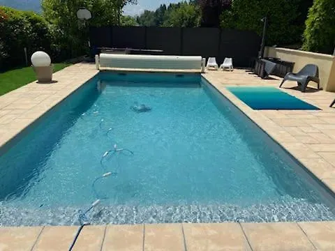 Cabana & Villa L' Elegante - Piscine, Plage A 1Km Saint-Alban-de-Montbel 0*,  France