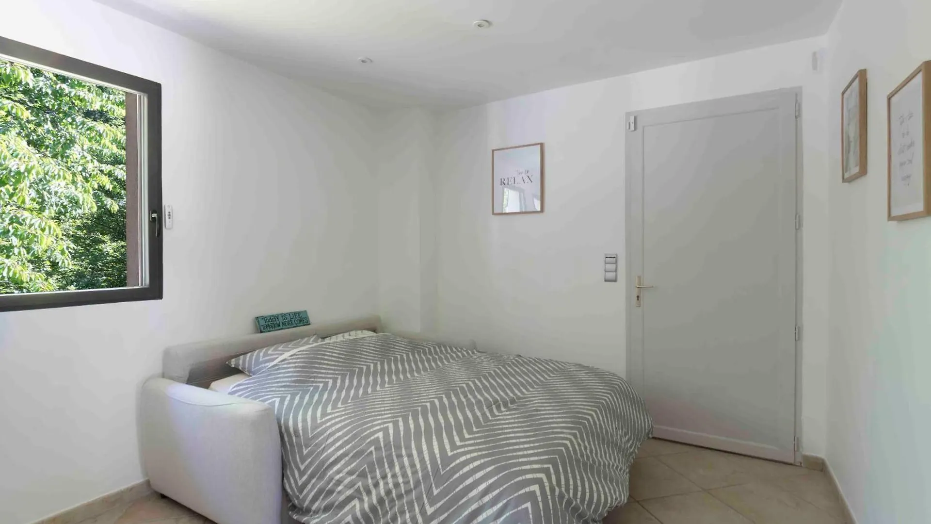Cabana & Villa L' Elegante - Piscine, Plage A 1Km Saint-Alban-de-Montbel فرنسا