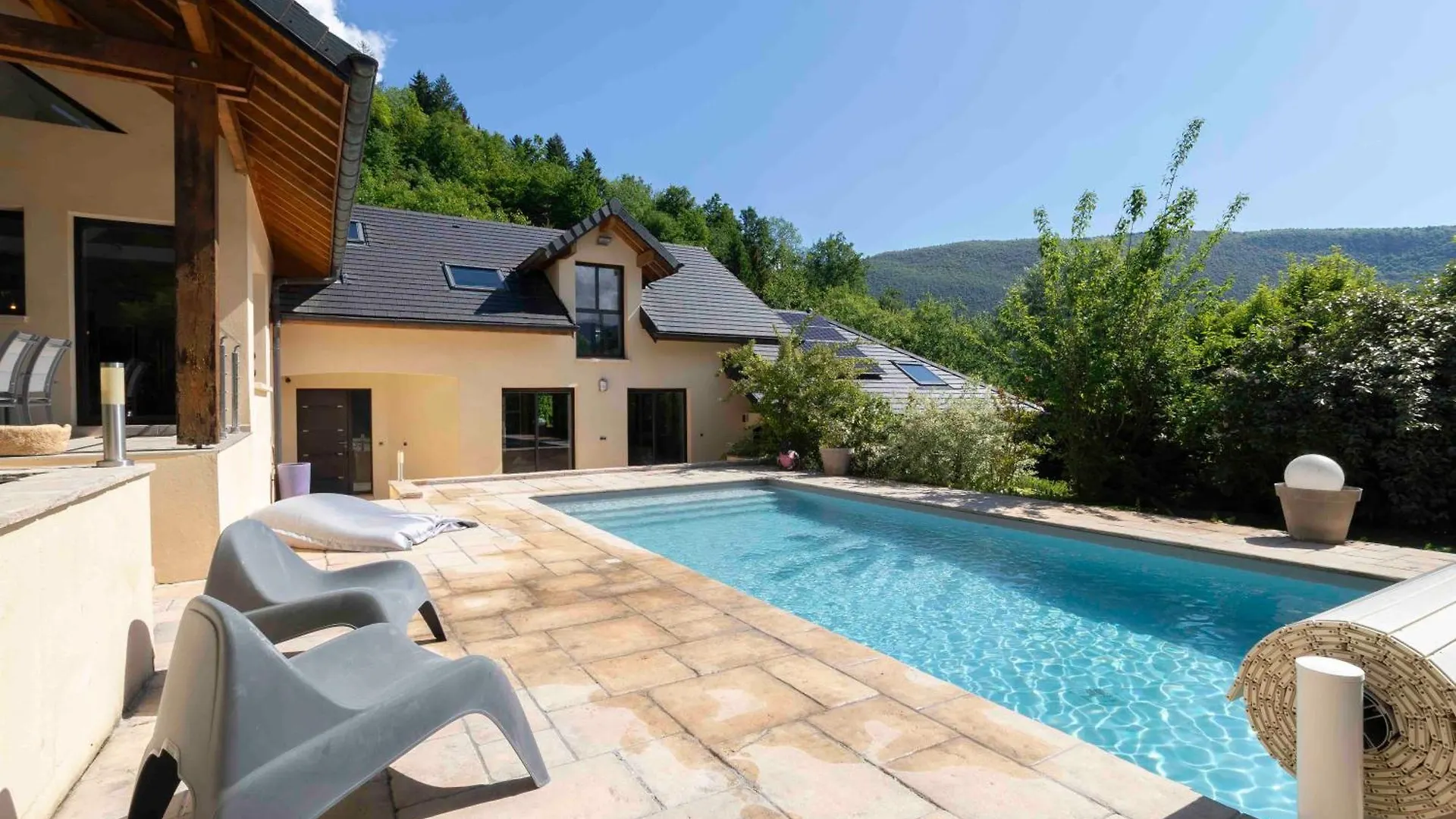 Cabana & Villa L' Elegante - Piscine, Plage A 1Km Saint-Alban-de-Montbel 0*,  فرنسا
