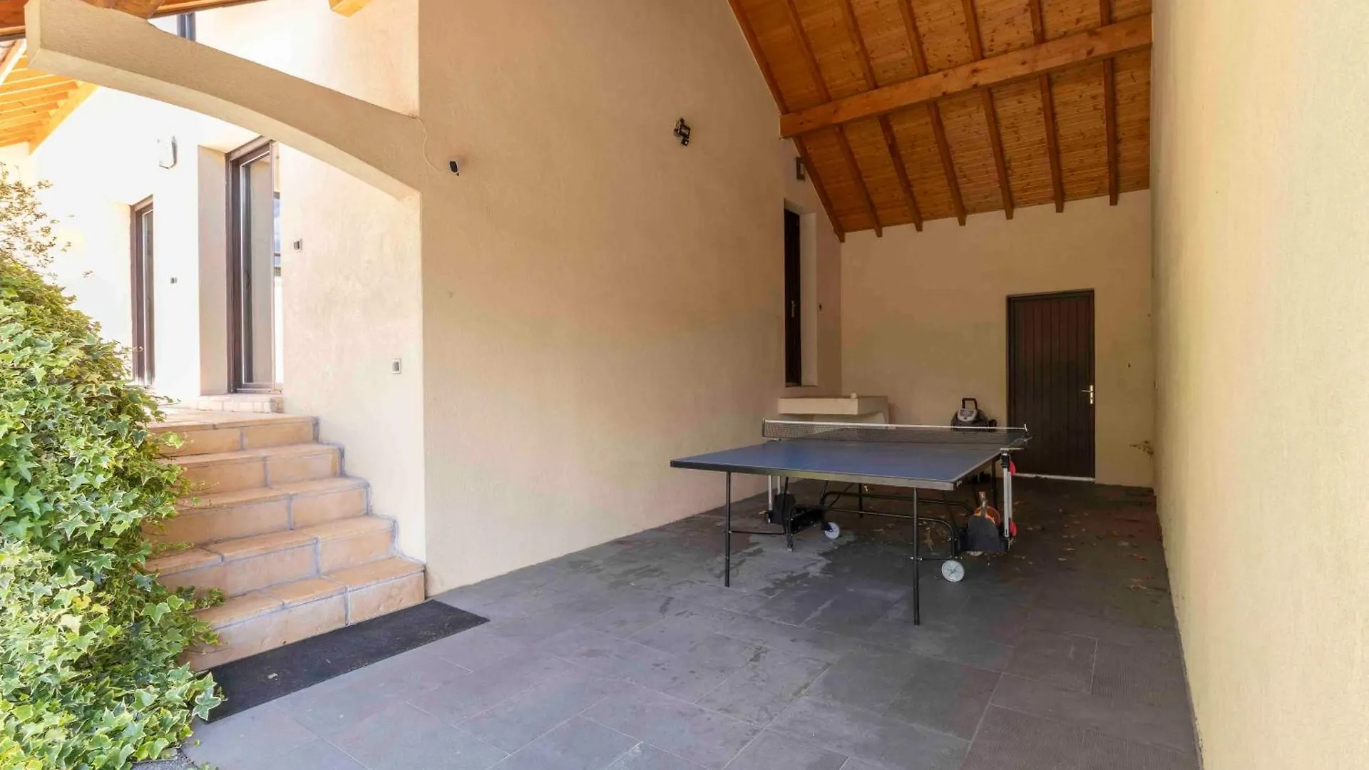 Cabana & Villa L' Elegante - Piscine, Plage A 1Km Saint-Alban-de-Montbel فرنسا